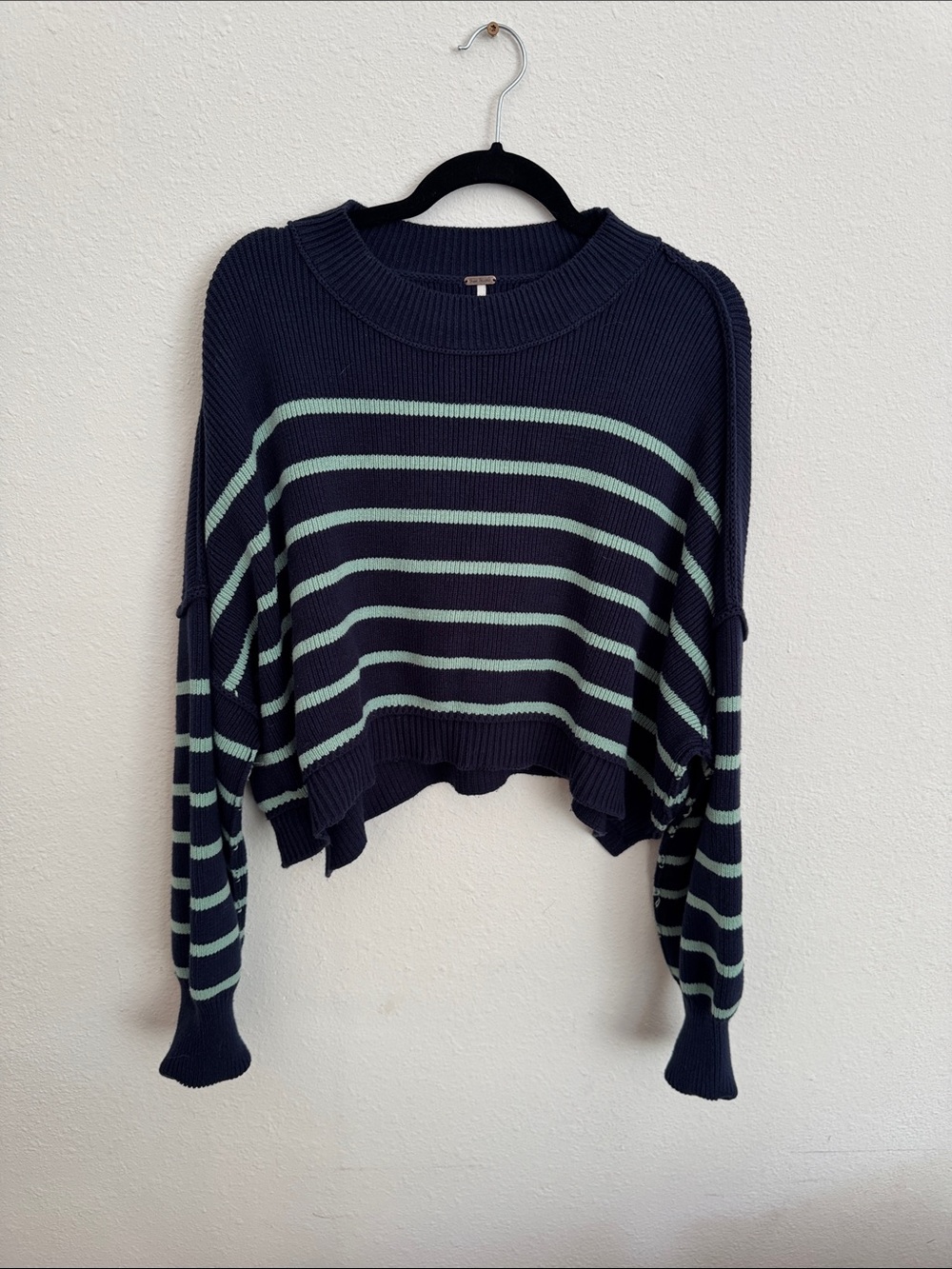 Women’s Free People Striped Navy and Mint Cropped Sweater Large
